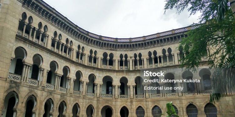 Colonial Architecture in India: Indo-Saracenic, Art Deco