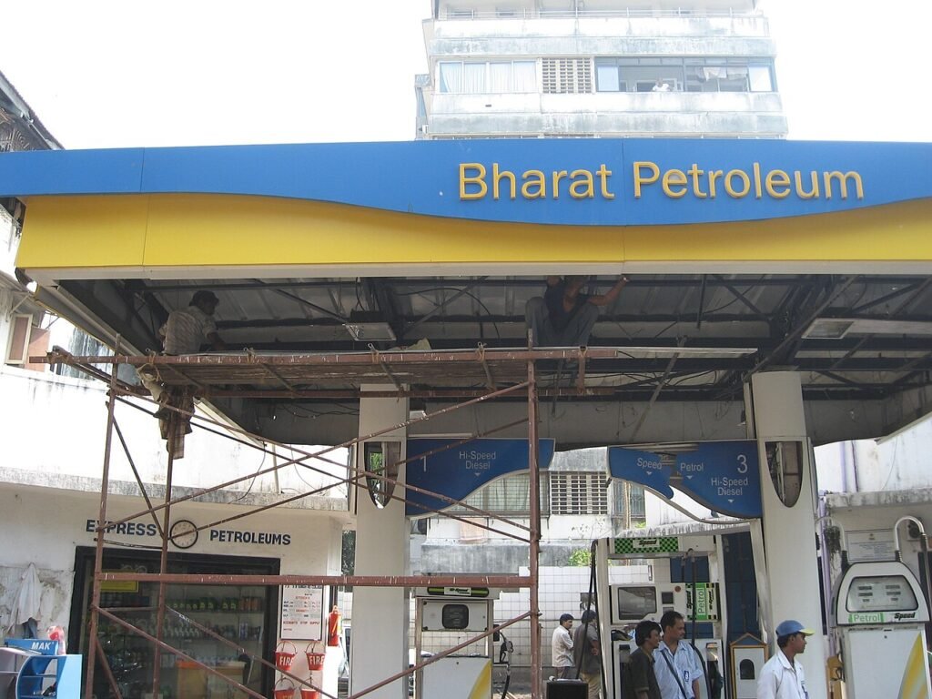 2008 Mumbai terror attacks Colaba petrol pump.jpg — related to What the Killers Could Not Take