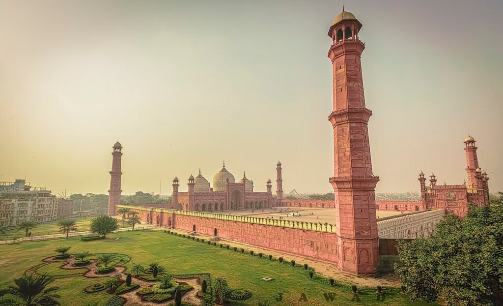 Badshahi Mosque in Lahore, commissioned during Aurangzeb’s reign.