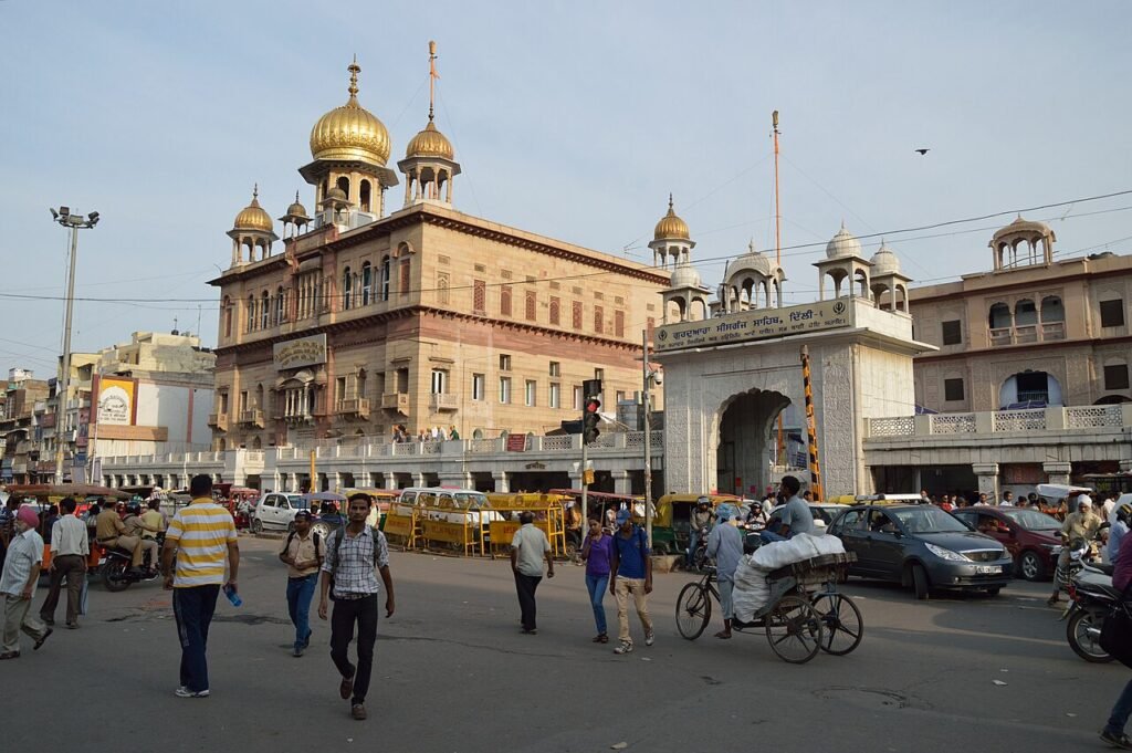 Gurdwara Sis Ganj Sahib in Delhi, marking the site associated with Guru Tegh Bahadur’s execution.