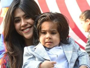 Ekta with son Ravie