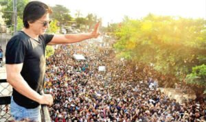King Khan with fans