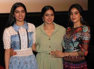 Sridevi with daughter Jhanvi and Khushi