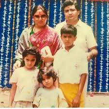 family picture of Bhushan Kumar