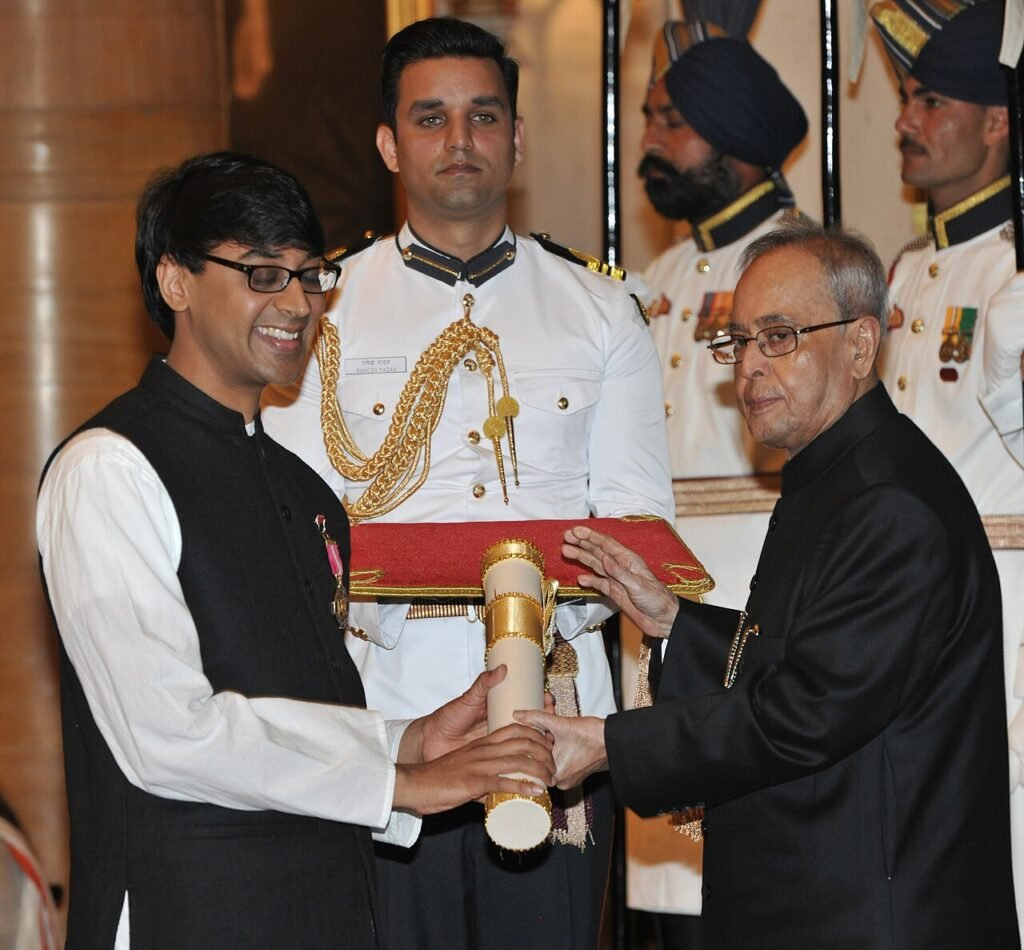 Manjul Bhargava: The Rubik’s Cube Insight That Opened a New Path in Number Theory The President, Shri Pranab Mukherjee presenting the Padma Bhushan Award to Prof. Manjul Bhargava, at a Civil Investiture Ceremony, at Rashtrapati Bhavan, in New Delhi on April 08, 2015.jpg — related to Eight Corners