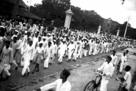 A large crowd of Indians gathered during the anti-colonial independence movement in the 1930s